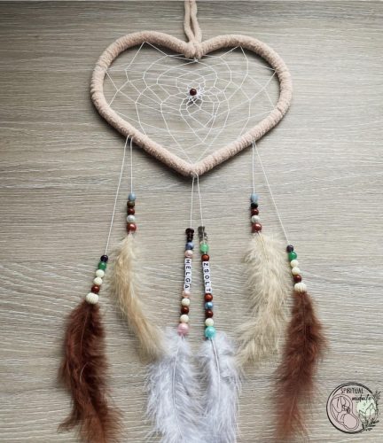 Szív alakú álomfogó