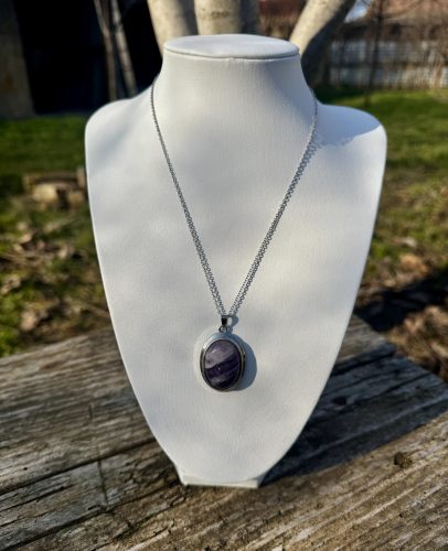 Nyaklánc ametiszt medállal (nemesacél)
