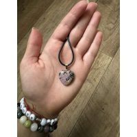 Nyaklánc ásvány medállal