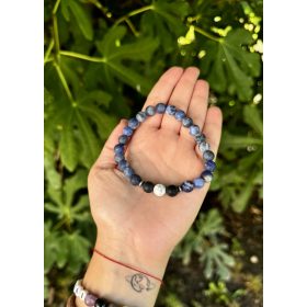 Szodalit - ónix - howlit férfi karkötő