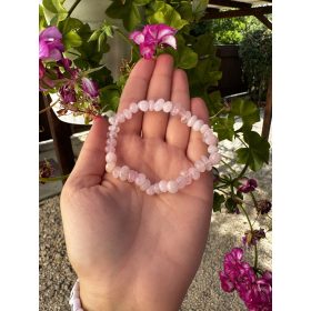 Rózsakvarc szemcse karkötő